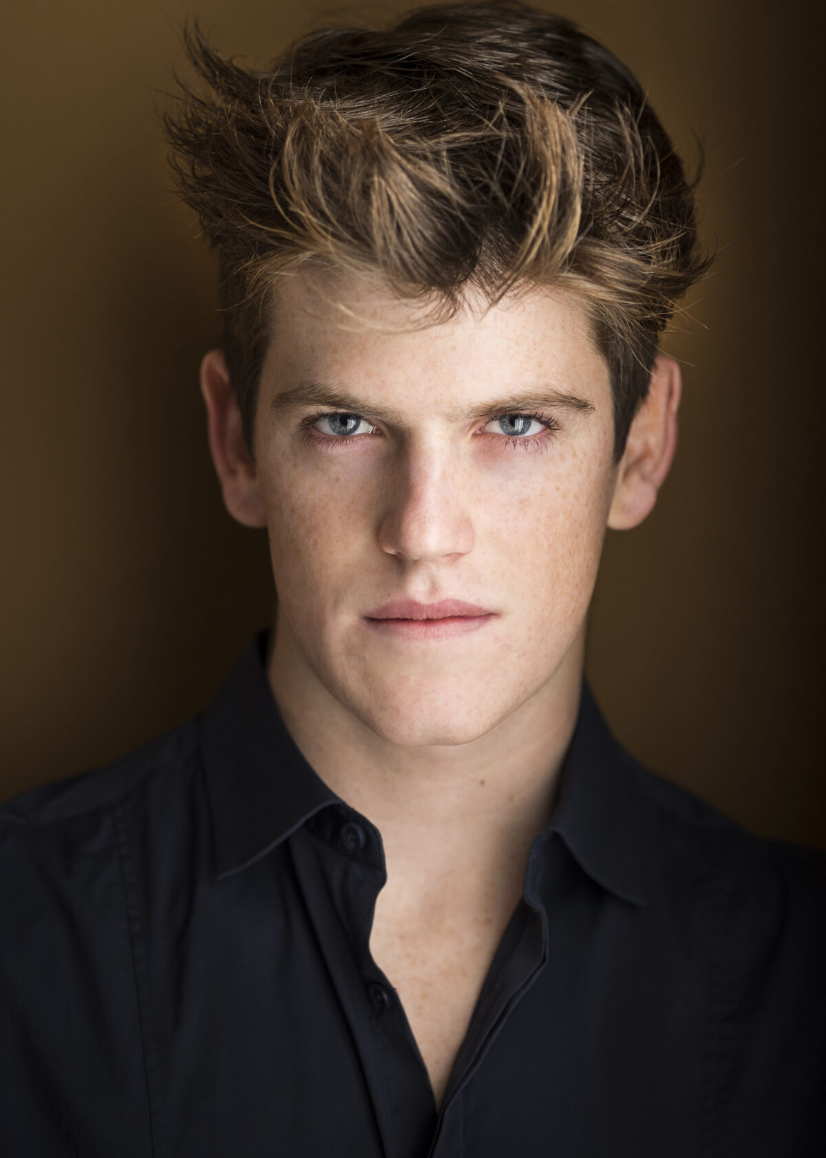 Miguel Bernardeau Peliculas Y Programas De Television CeC | Playa Negra: Miguel Bernardeau (Élite) protagonizará la nueva serie  de Grupo Ganga (Cuéntame de RTVE) y Gaumont (Narcos de Netflix)